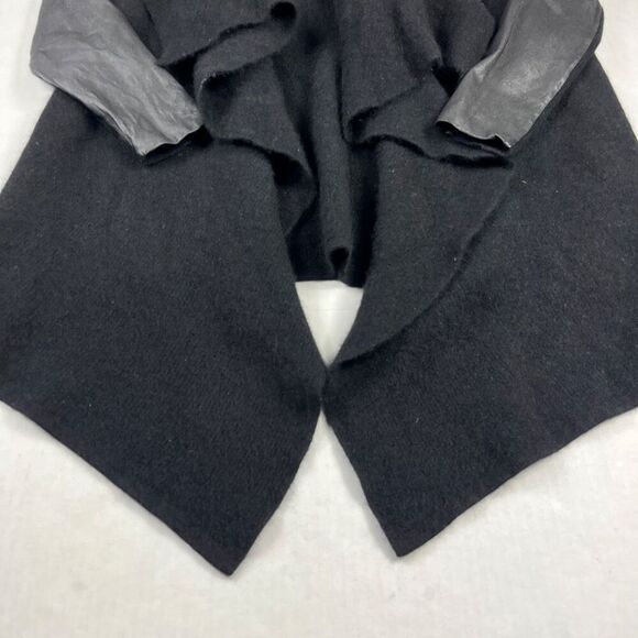 Under Armour Womens Storm Quilted Puffer Jacket Black Lightweight Coat MEDIUM - Picture 2 of 12